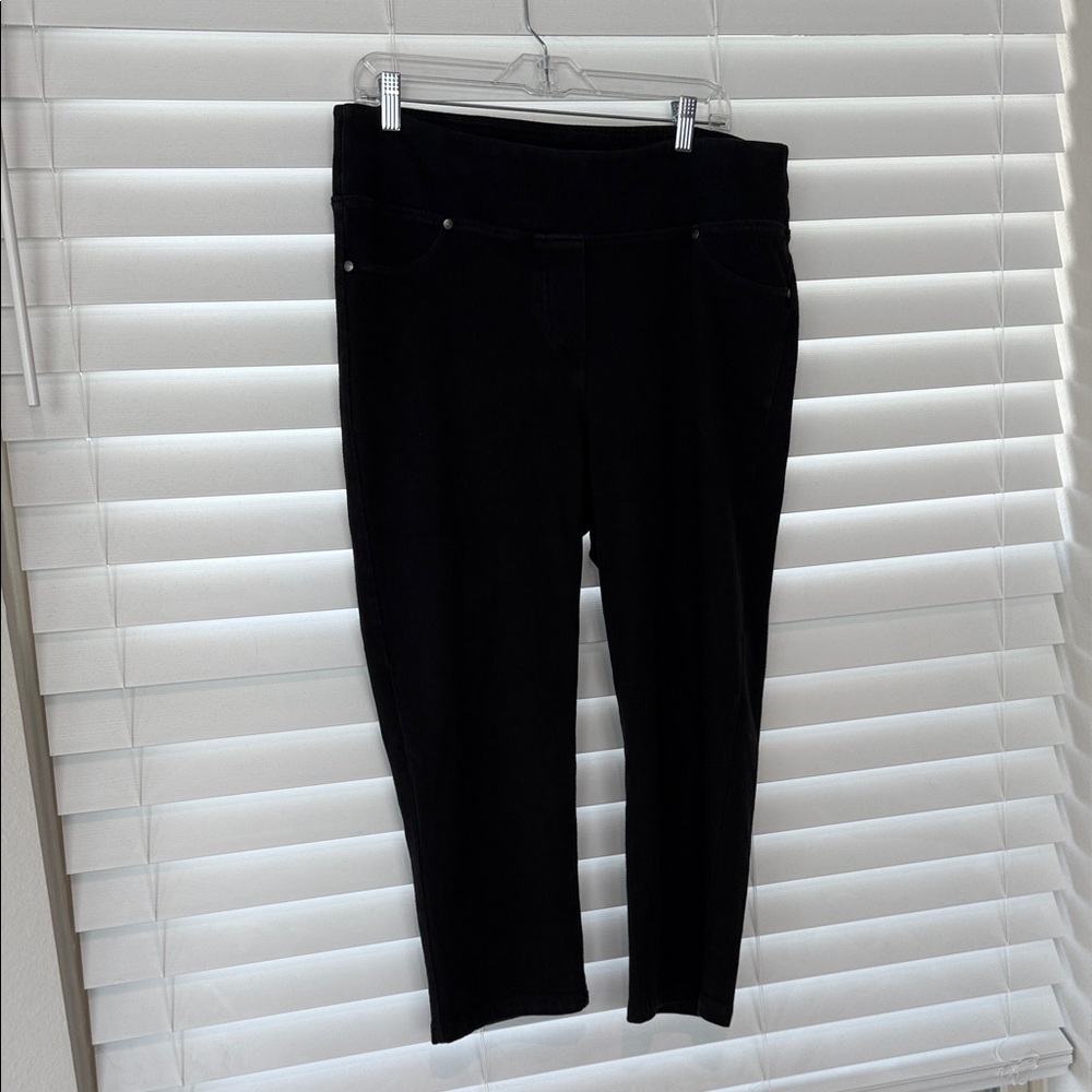 Black Cropped Jeans